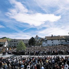 Landsgemeinde –  ,    .     ,    ,       , ,    .        1294.            .