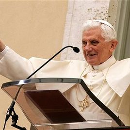 Папа римский совершил четырехдневный визит в испанскую столицу в рамках празднования Всемирного дня католической молодежи. Визит понтифика сопровождался акциями протеста. 