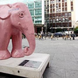 В Милане начался Парад слонов - на улицах города установили 80 скульптур животных