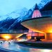 НЛО в Альпах. Построенные в 2004 году Аква-соборы в австрийском Лангенфельд подкупают не только своим дизайном, но расположением среди гор. Ванны и яркое освещение позволяют чувствовать себя как на космической станции
