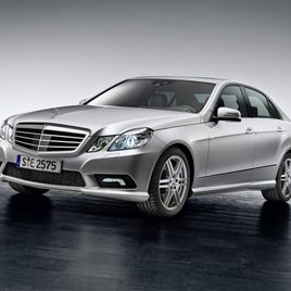     2009     - Mercedes E-Coupe