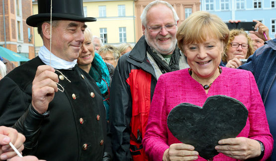 Меркель остается у власти