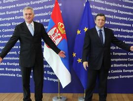 Сербия берет курс на Евросоюз Сербия берет курс на Евросоюз