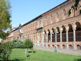 Милан переходит на английский Милан переходит на английский