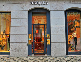 Моду от Hermes доверили женщине Моду от Hermes доверили женщине