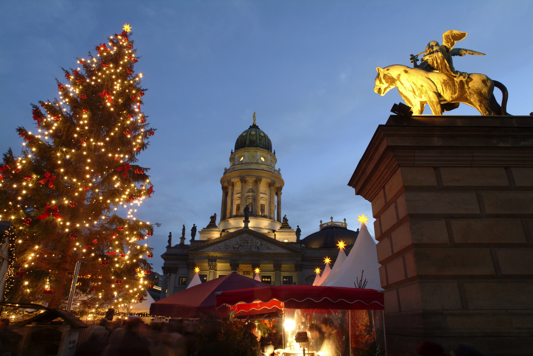 Ярмарка на Жандарменмаркт © visitBerlin, Photo: Pierre Adenis