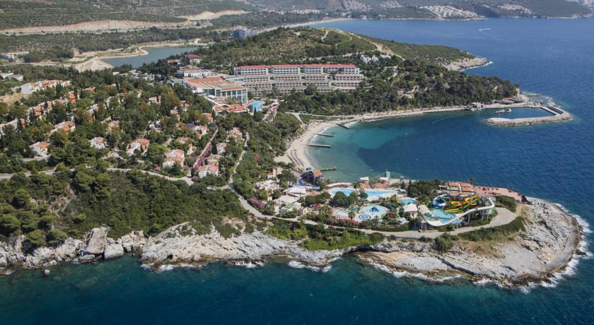 Pine Bay Holiday Resort