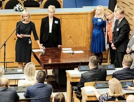Эстония осталась без президента