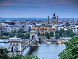 Венгрия закрывает «продажу» ВНЖ