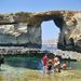 8 марта 2017 стало известно, что вершина арки одной из природных достопримечательностей Мальты рухнула в море.