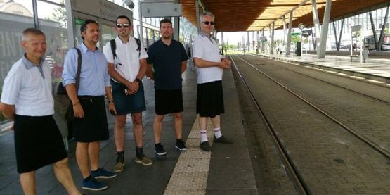 Юбки спасают мужчин в Европе