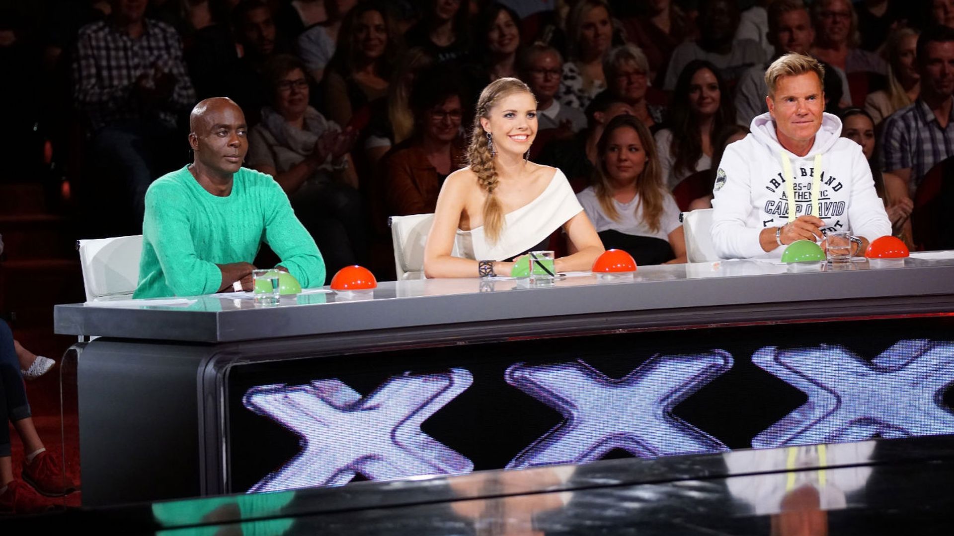 Брюс Дарнелл, Виктория Сваровски и Дитер Болен в жюри шоу Das Supertalent