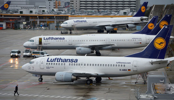 Lufthansa отменила 800 рейсов