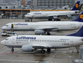 Lufthansa отменила 800 рейсов